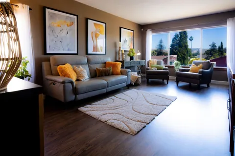 $488,000 | 11 Fairview Avenue, Vallejo, CA 94590