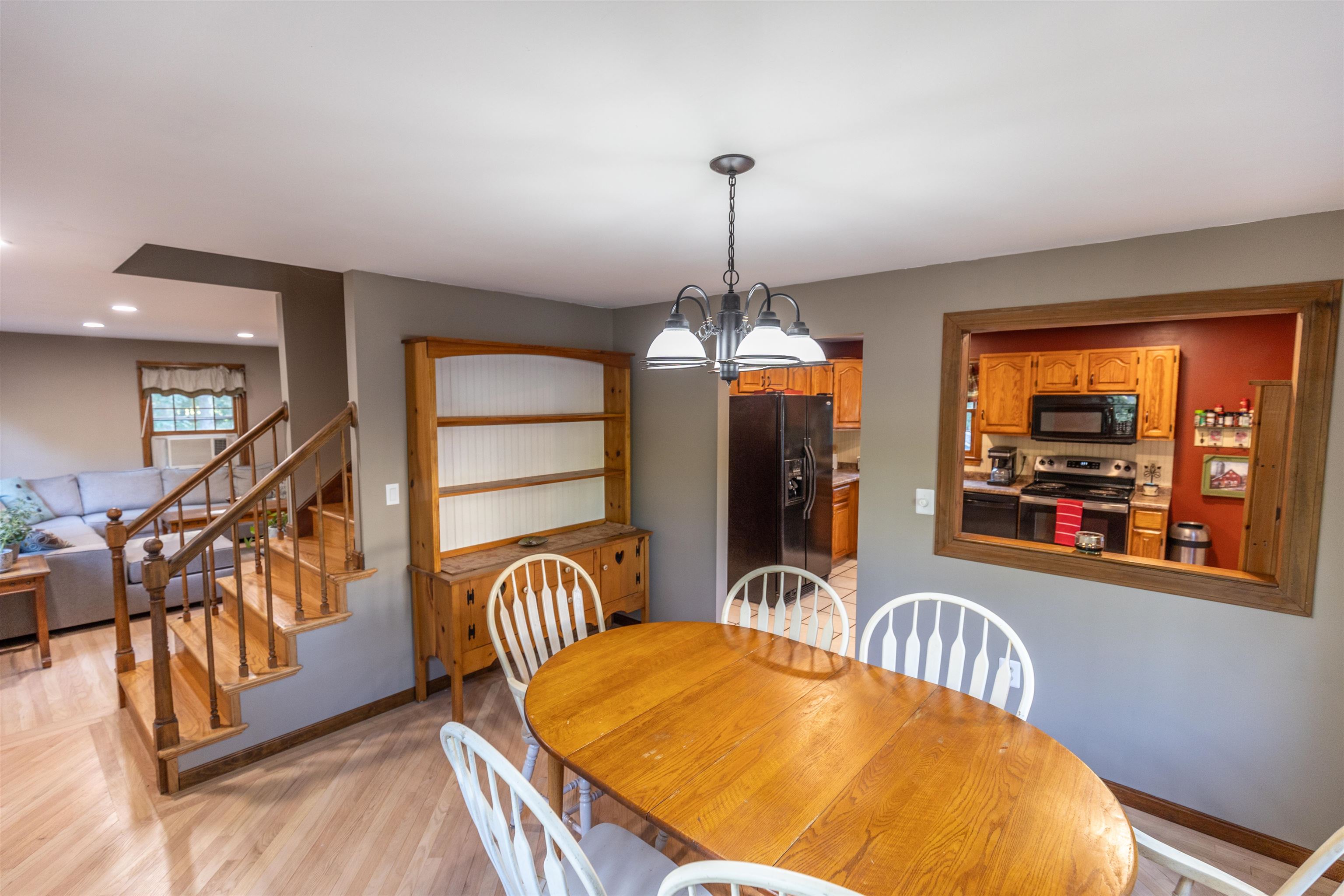 160 Warner Hill Road Derry, NH 03038 - Photo 11 of 37