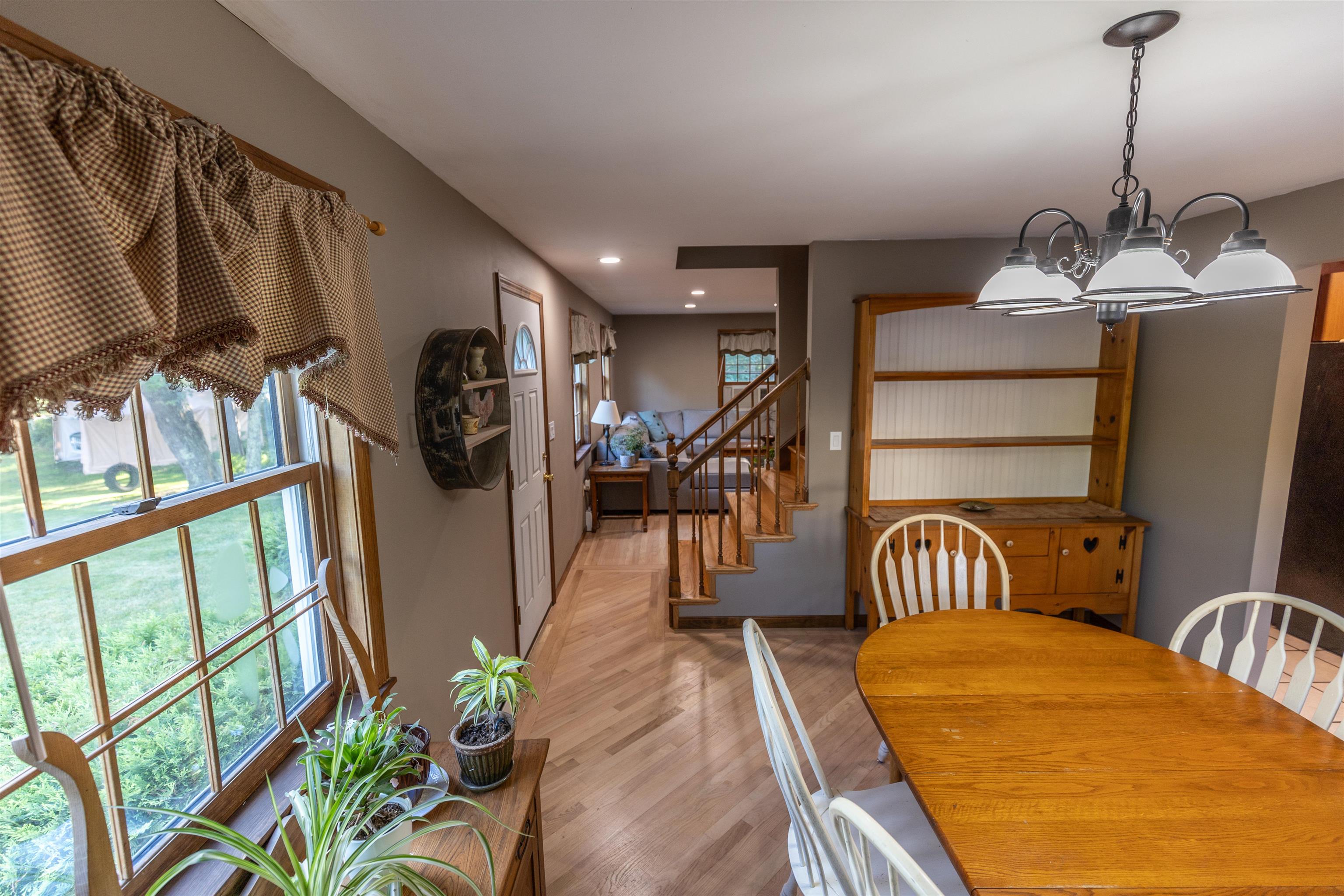 160 Warner Hill Road Derry, NH 03038 - Photo 12 of 37