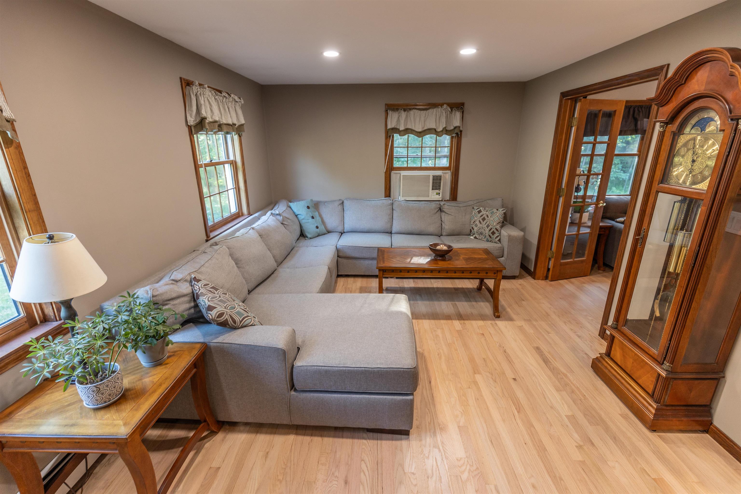160 Warner Hill Road Derry, NH 03038 - Photo 15 of 37