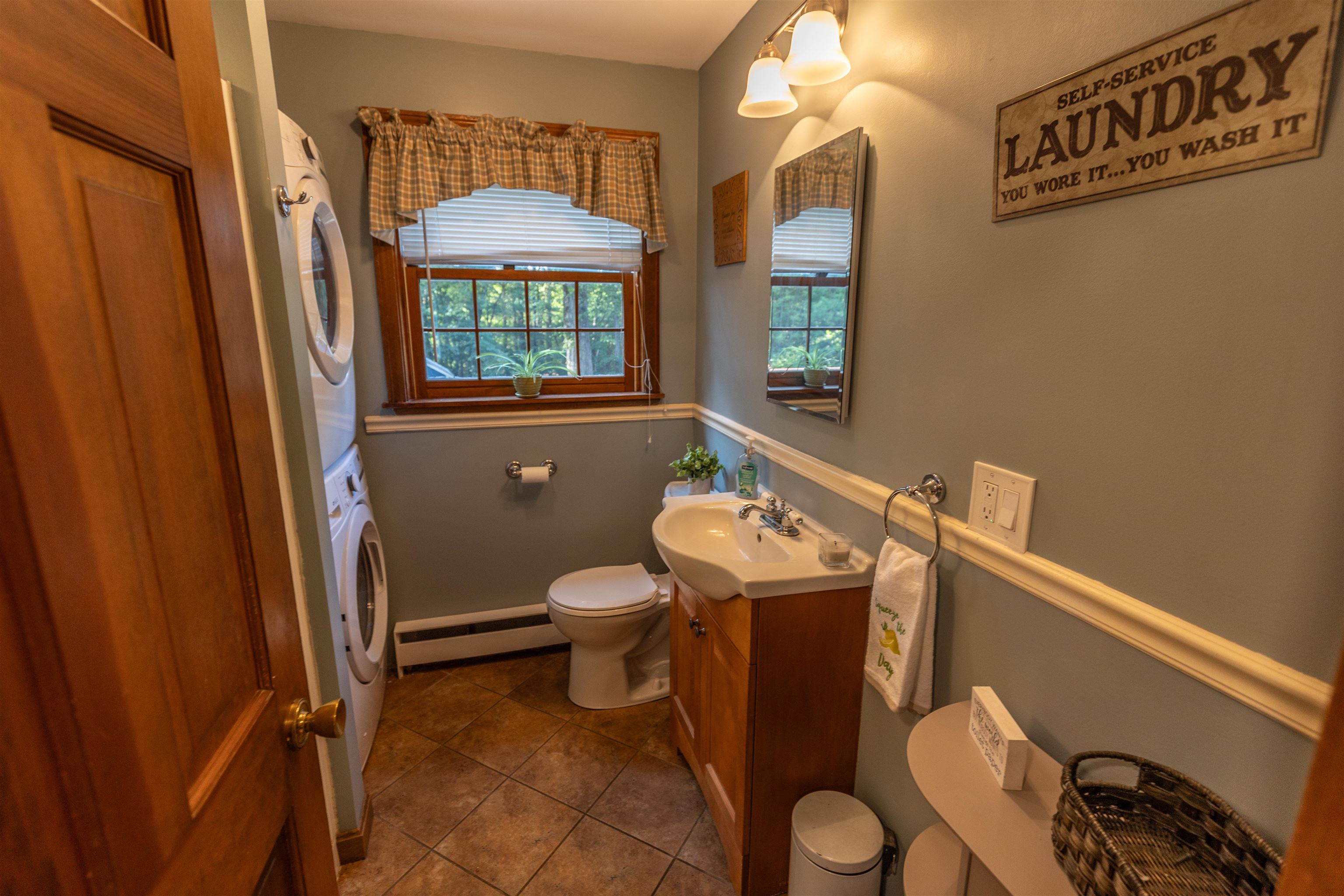 160 Warner Hill Road Derry, NH 03038 - Photo 19 of 37