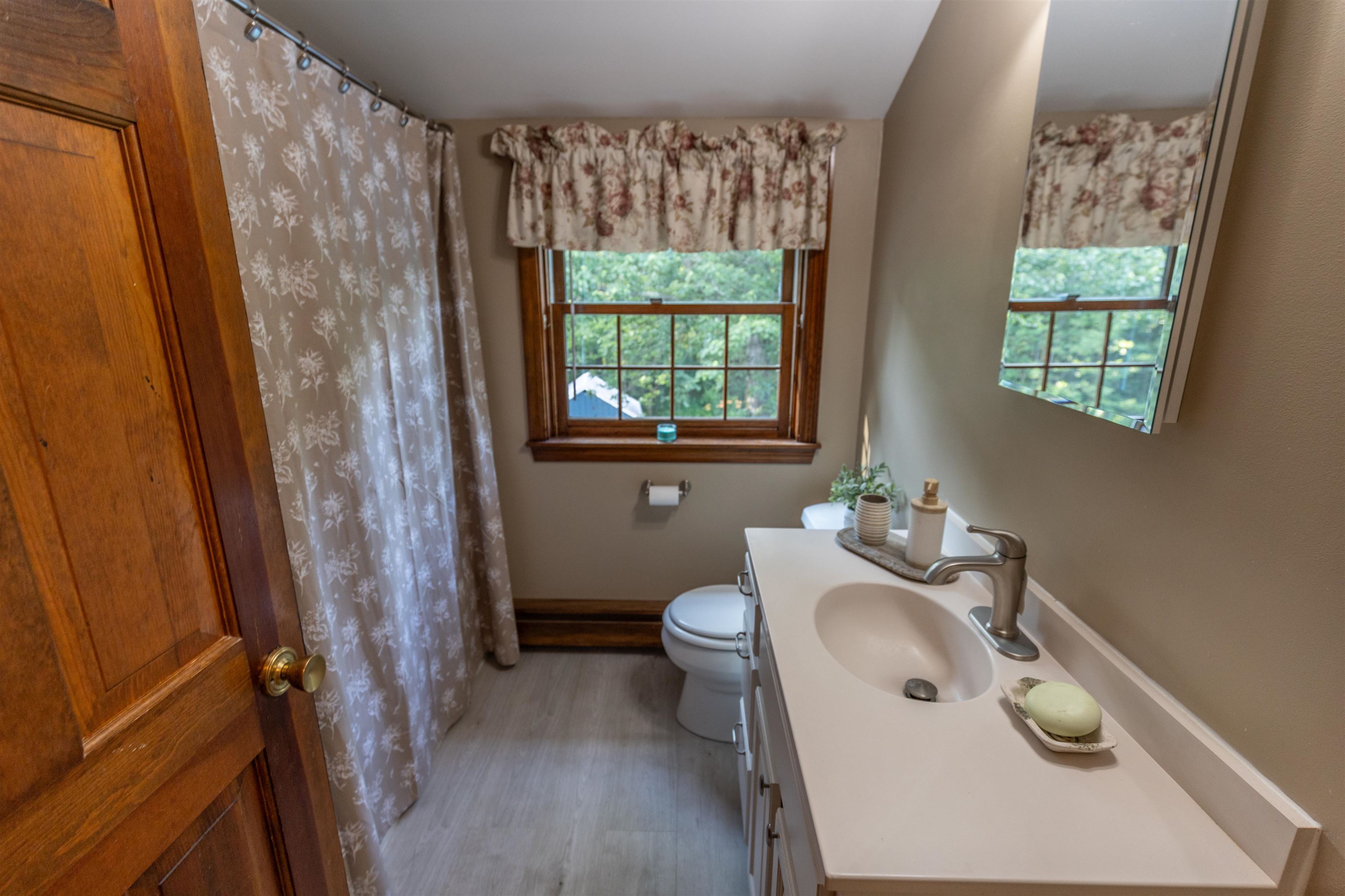 160 Warner Hill Road Derry, NH 03038 - Photo 22 of 37