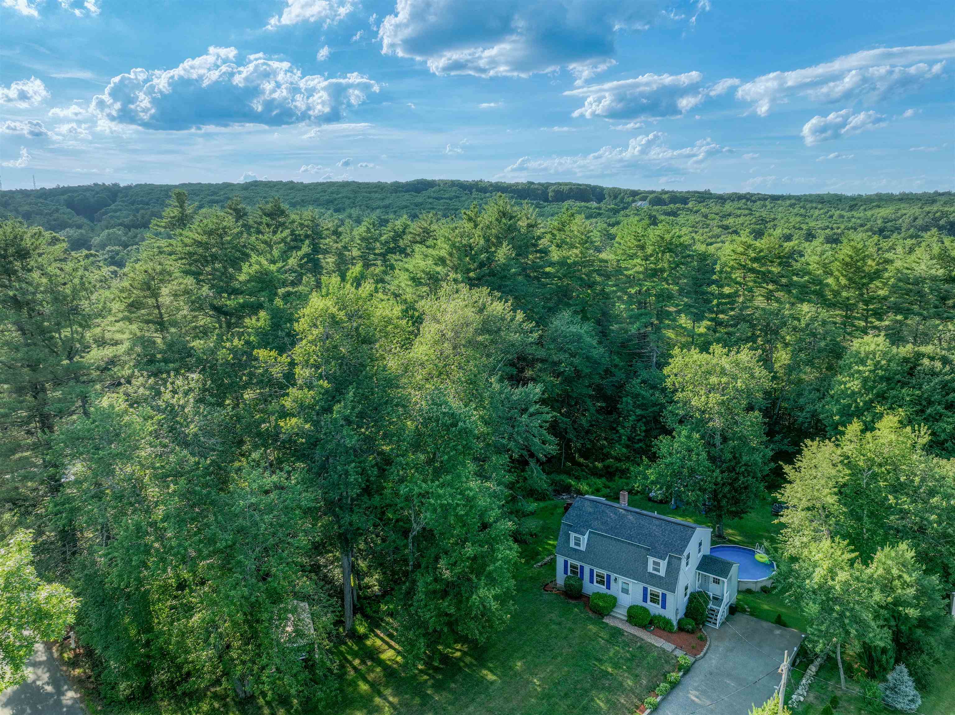 160 Warner Hill Road Derry, NH 03038 - Photo 24 of 37