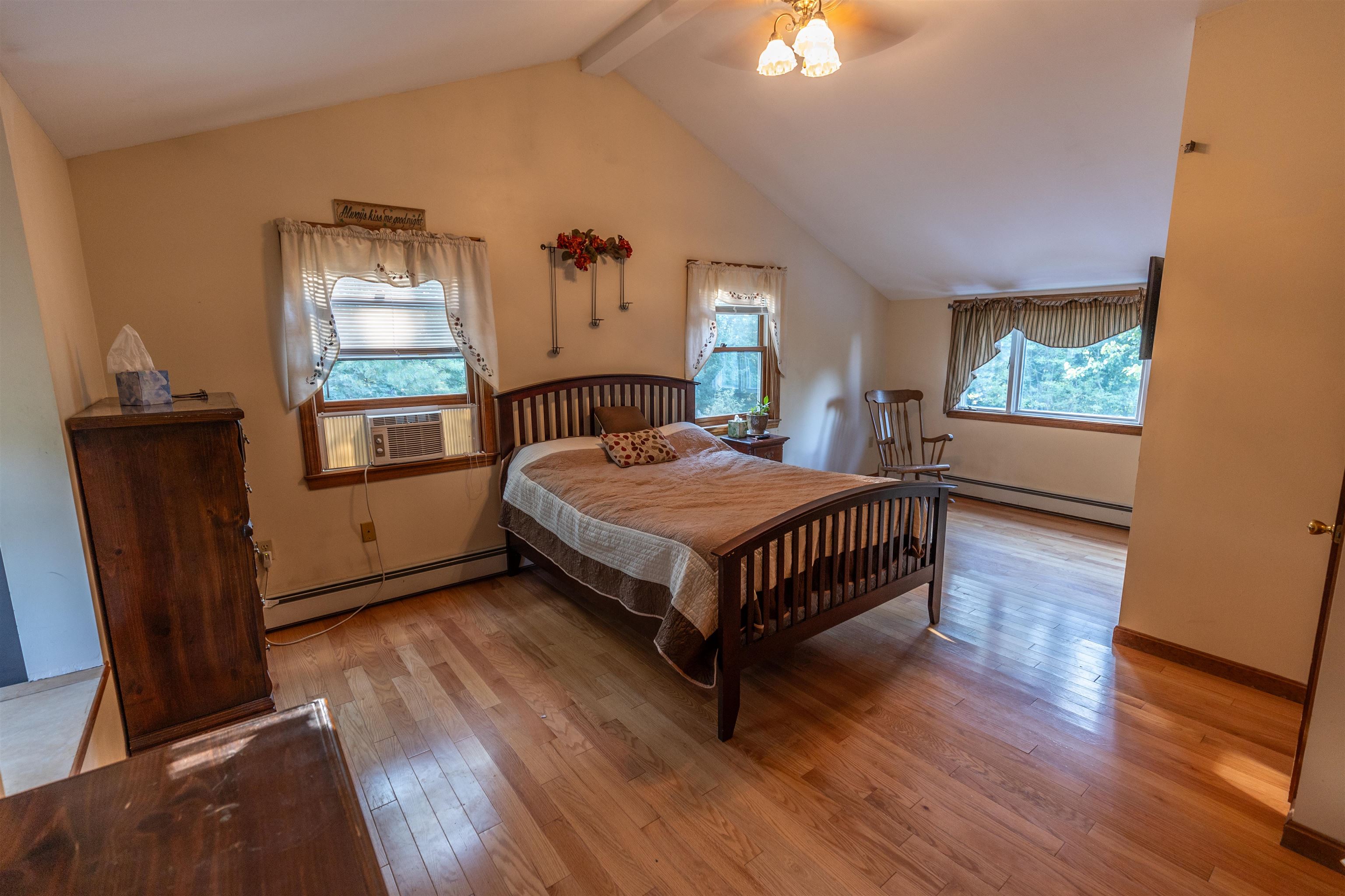 160 Warner Hill Road Derry, NH 03038 - Photo 29 of 37