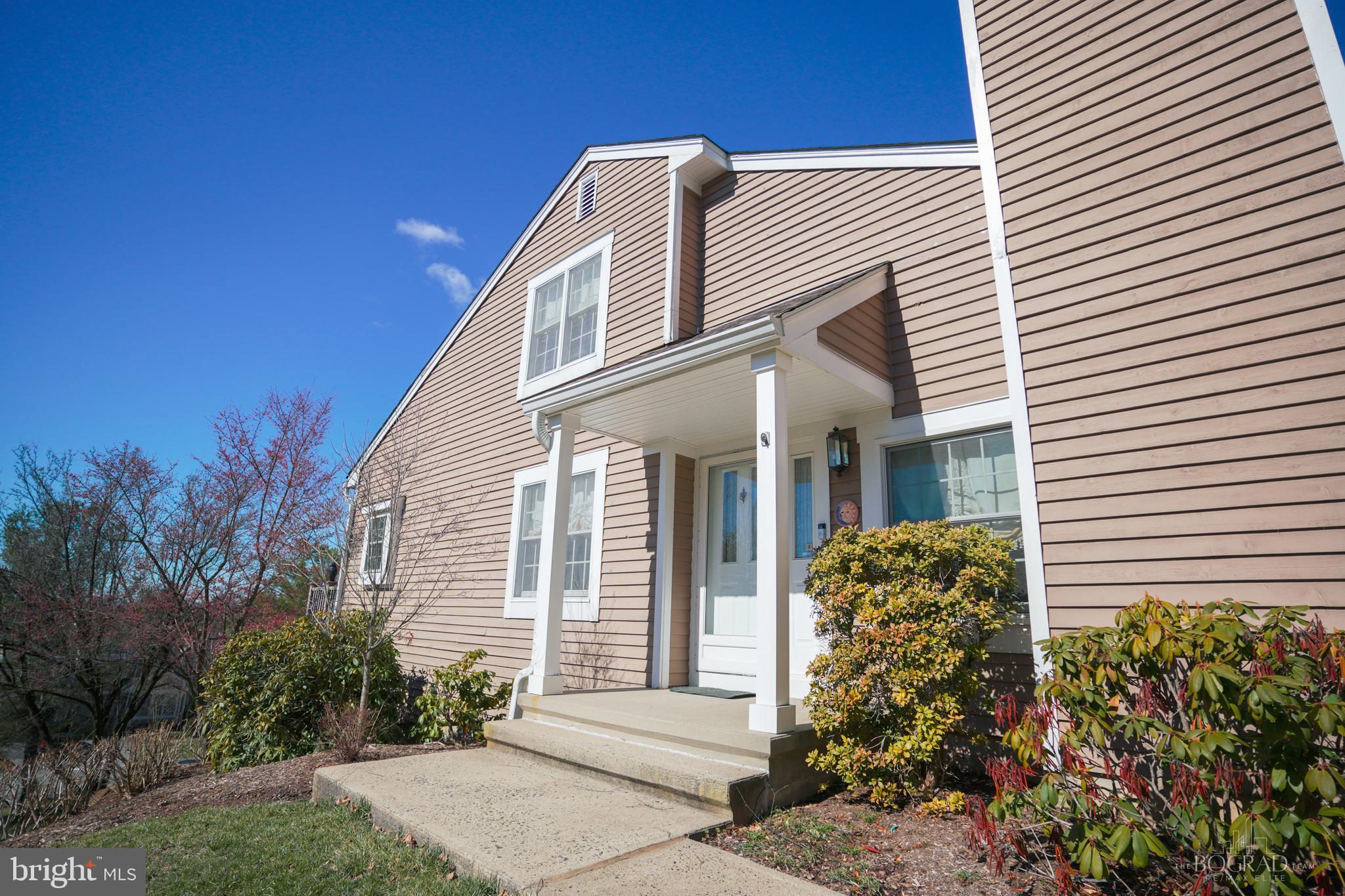 87 North Edgewood Road Bedminster, NJ 07921 - Photo 1 of 28