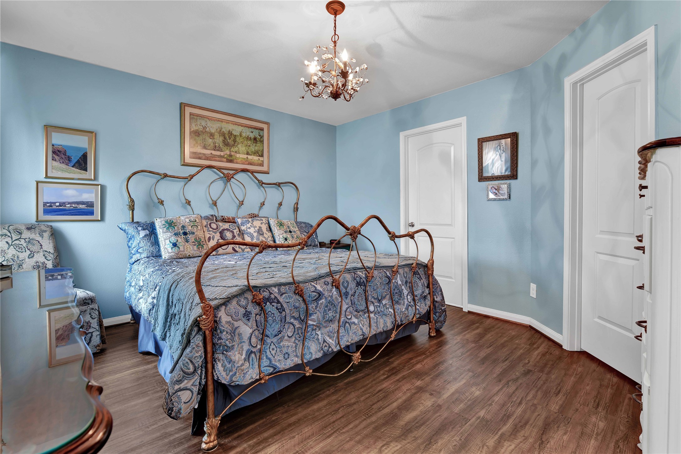 1827 Garnet Breeze Drive Rosharon, TX 77583 - Photo 15 of 23 a bedroom with bed and wooden floor
