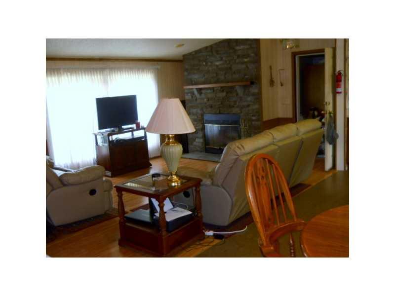 236 Wises Grove Road New Brighton, PA 15066 - Photo 6 of 12 Family Room.