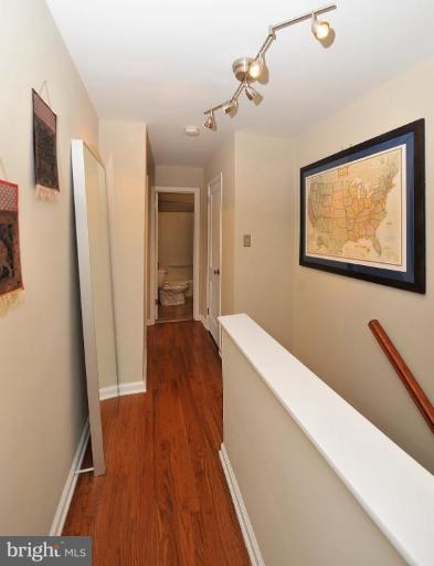37 West Reed Avenue Alexandria, VA 22305 - Photo 5 of 18 Hallway