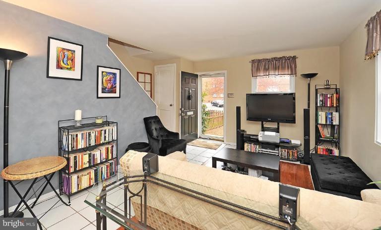 37 West Reed Avenue Alexandria, VA 22305 - Photo 9 of 18 Living Room #3