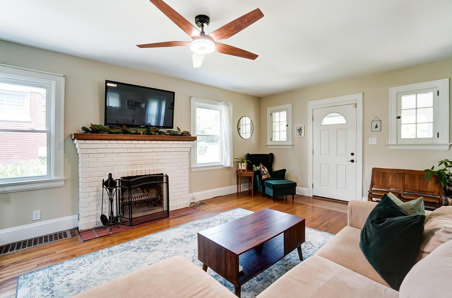 5815 Ridge Avenue Cincinnati, OH 45213 - Photo 5 of 31 Gallery Image 5