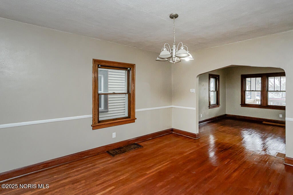2041 Loxley Road Toledo, OH 43613 - Photo 9 of 30 175A8238