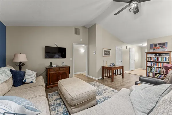 $265,000 | 506 Red Bud Drive, Unit 506, Mahomet, IL 61853