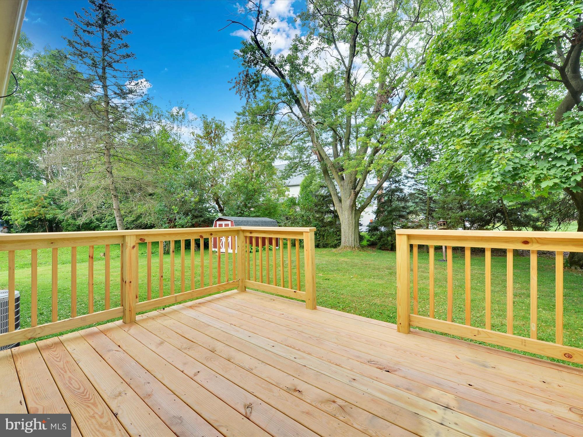 116 Elmwood Road Lancaster, PA 17602 - Photo 22 of 25 Rear Deck