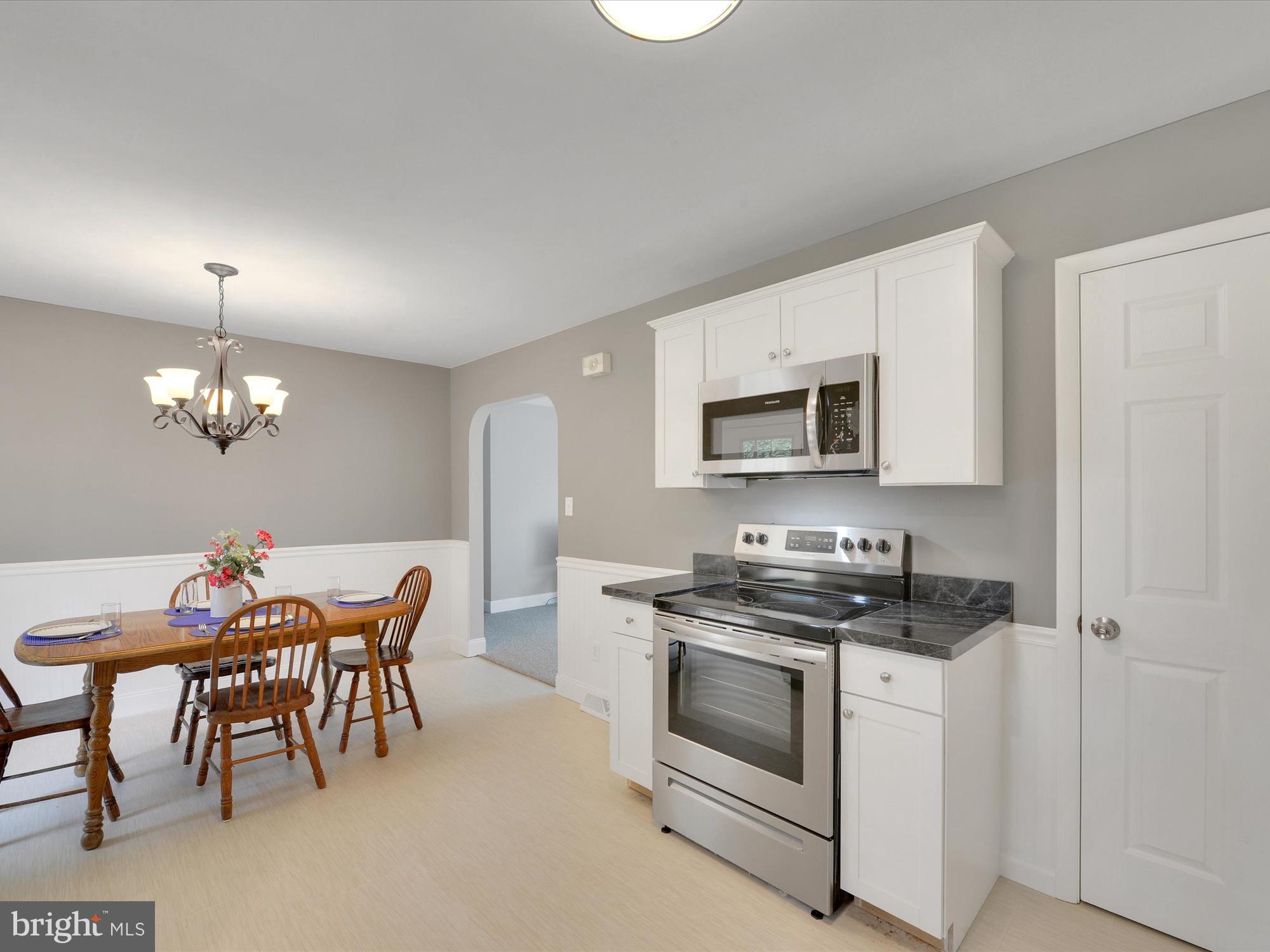 116 Elmwood Road Lancaster, PA 17602 - Photo 8 of 25 V3