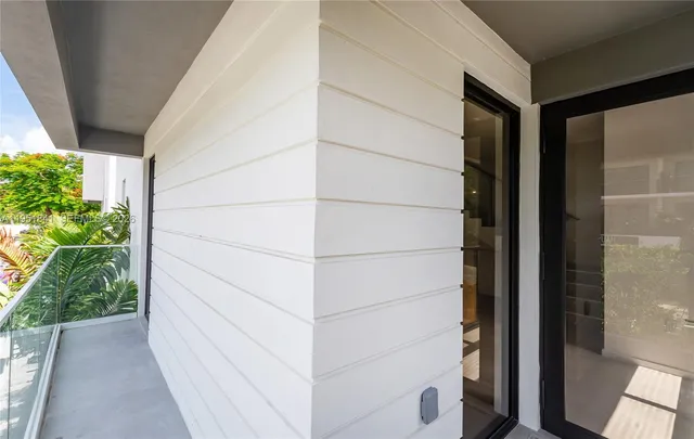 $7,750 | 3264 Bird Avenue, Miami, FL 33133