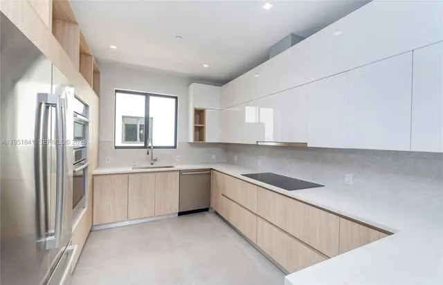 $7,750 | 3264 Bird Avenue, Miami, FL 33133