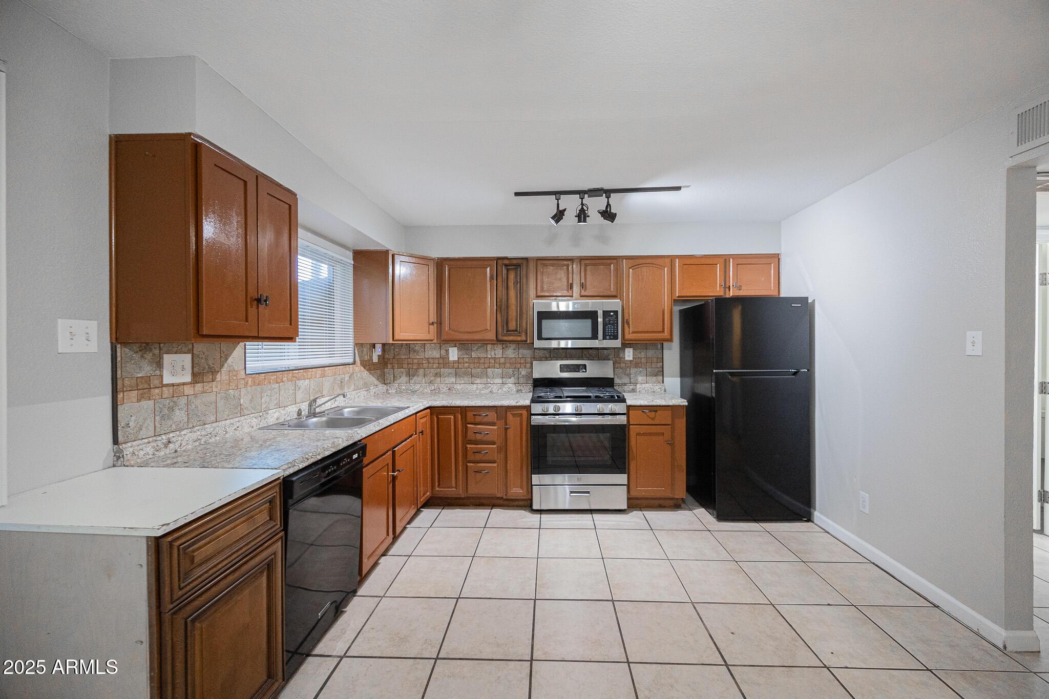 1414 North 27th Street, Unit 1 Phoenix, AZ 85008 - Photo 7 of 19 Photo #7