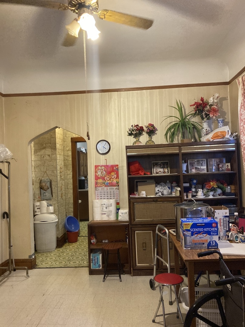 910 West 32nd Place Chicago, IL 60608 - Photo 15 of 28