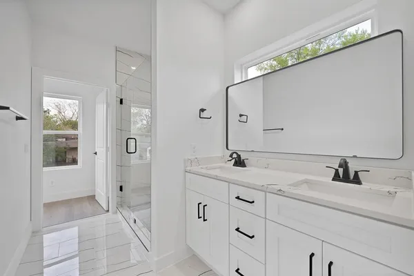 $2,575 | 3415 Wendelkin Street, Dallas, TX 75215