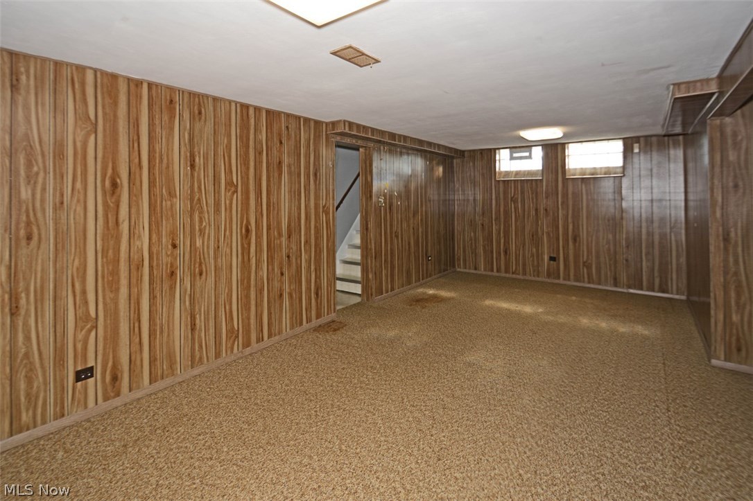 6329 Stanbury Road Parma, OH 44129 - Photo 26 of 35