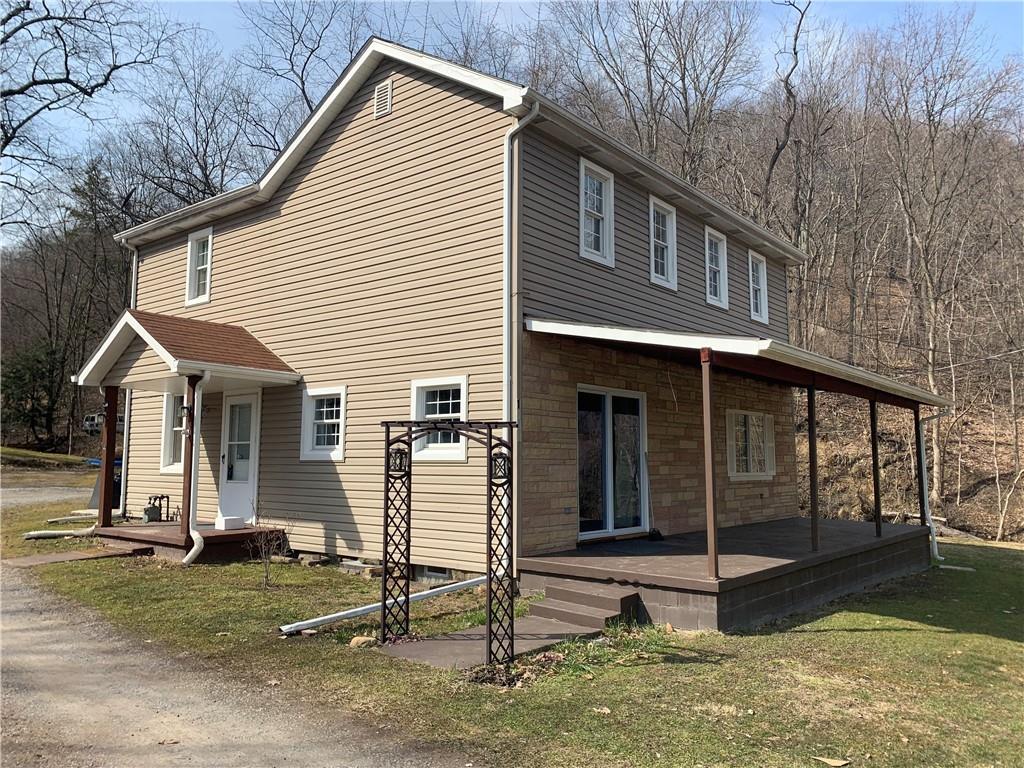 1435 Sharon Road New Brighton, PA 15066 - Photo 3 of 22