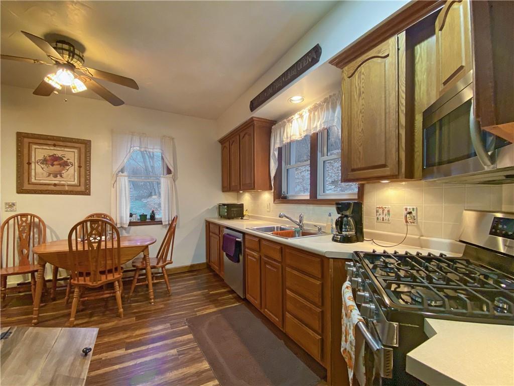 1435 Sharon Road New Brighton, PA 15066 - Photo 8 of 22