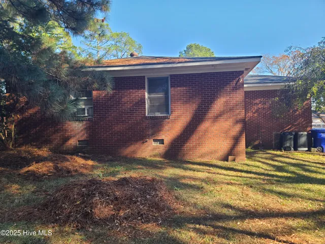 $115,900 | 1904 Northwood Drive, Kinston, NC 28501