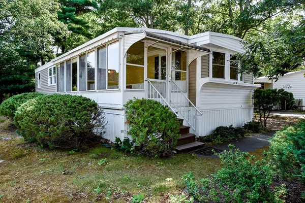 $225,000 | 29-8 South Meadow Village, Carver, MA 02330