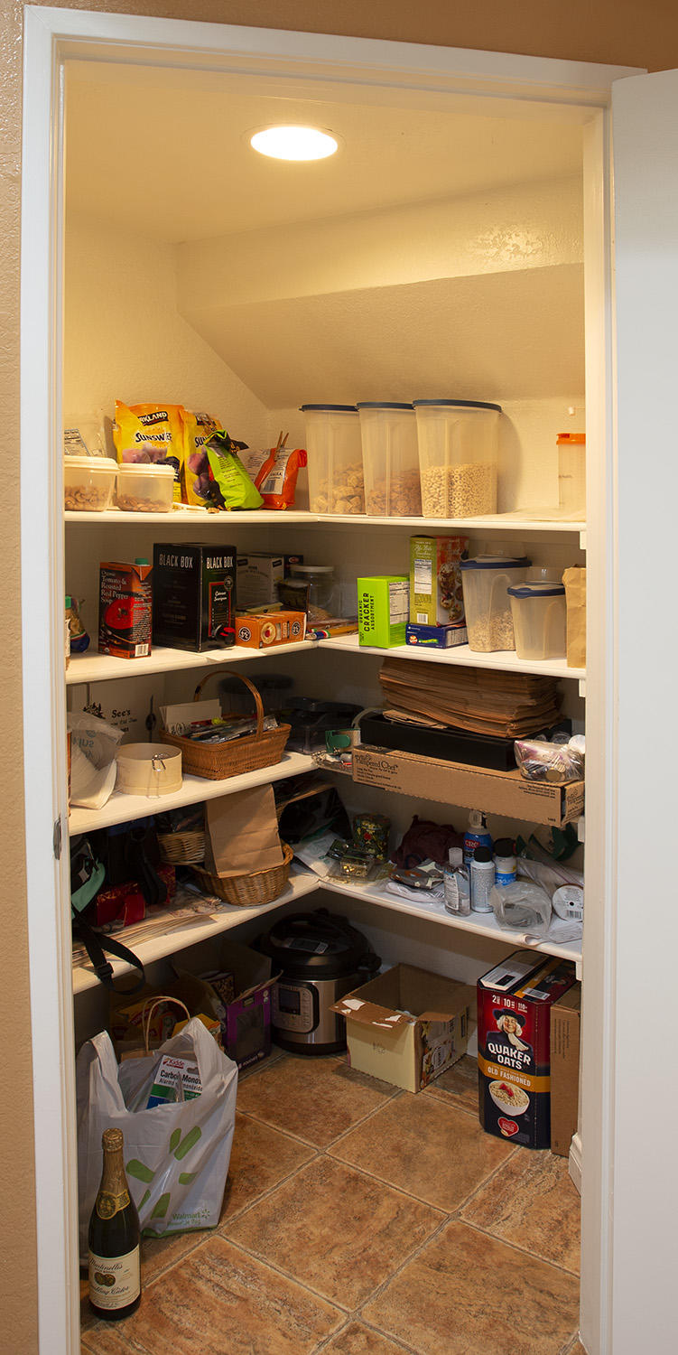 322 La Salle Road Goleta, CA 93117 - Photo 11 of 28 Pantry