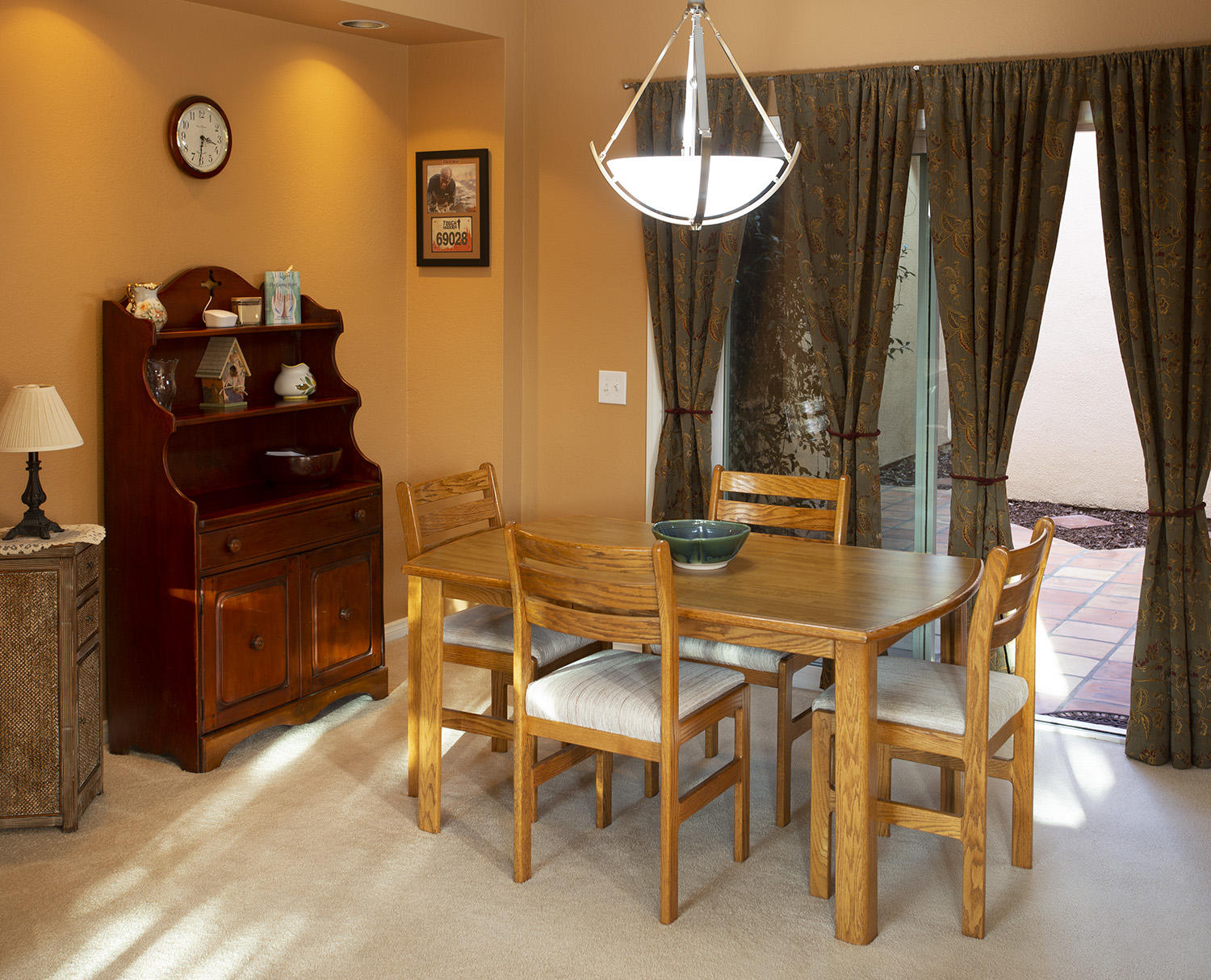 322 La Salle Road Goleta, CA 93117 - Photo 8 of 28 Dining area