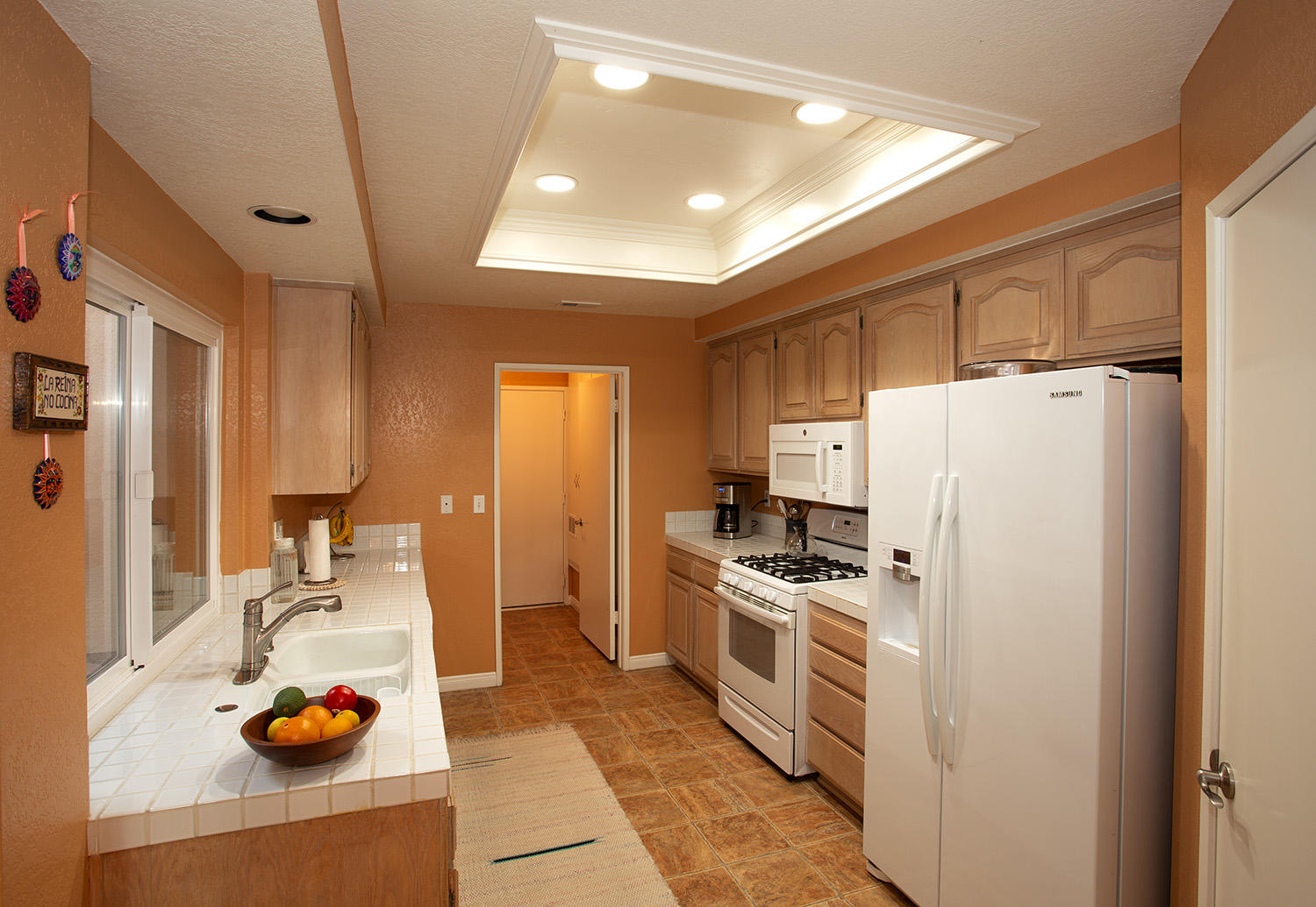 322 La Salle Road Goleta, CA 93117 - Photo 10 of 28 Kitchen