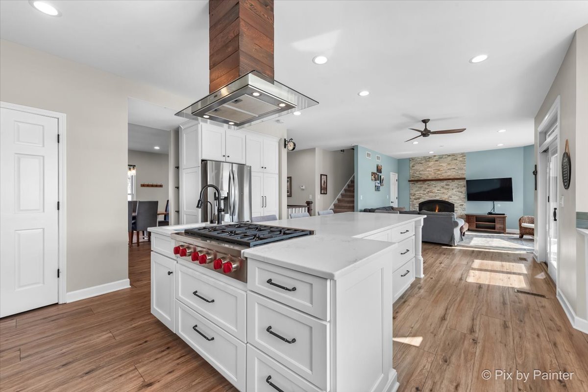 12N901 Coombs Road Elgin, IL 60124 - Photo 15 of 84