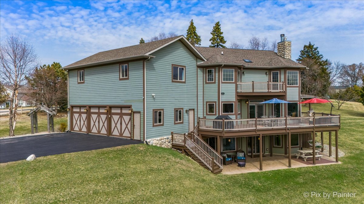12N901 Coombs Road Elgin, IL 60124 - Photo 3 of 84