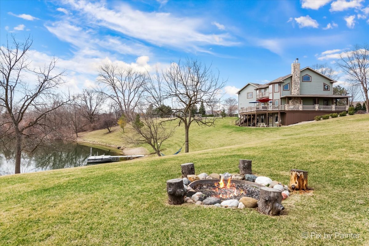 12N901 Coombs Road Elgin, IL 60124 - Photo 70 of 84