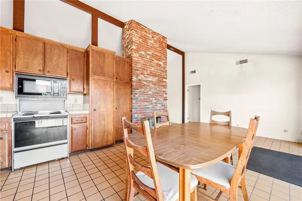 $749,999 | 9002 Scott Street, Bellflower, CA 90706