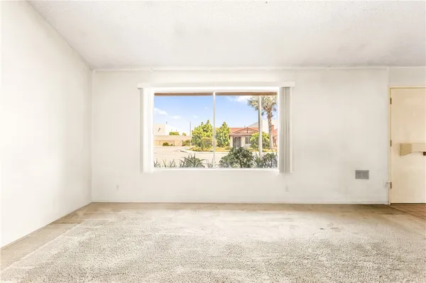 $749,999 | 9002 Scott Street, Bellflower, CA 90706