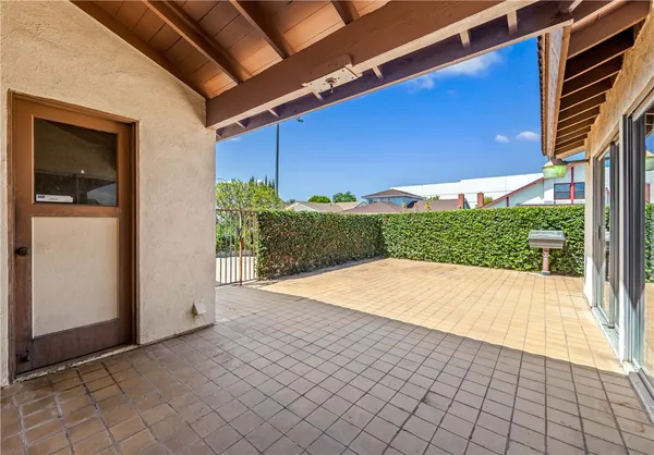 $749,999 | 9002 Scott Street, Bellflower, CA 90706
