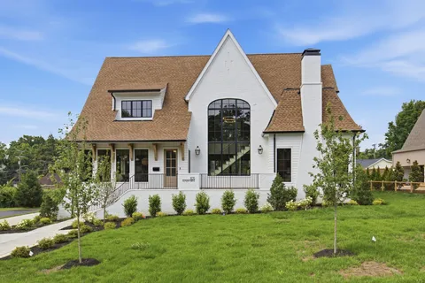 $2,999,992 | 105 Keyway Drive, Nashville, TN 37205