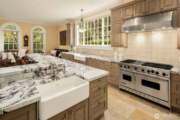 $5,950,000 | 623 West Highland Drive, Seattle, WA 98119