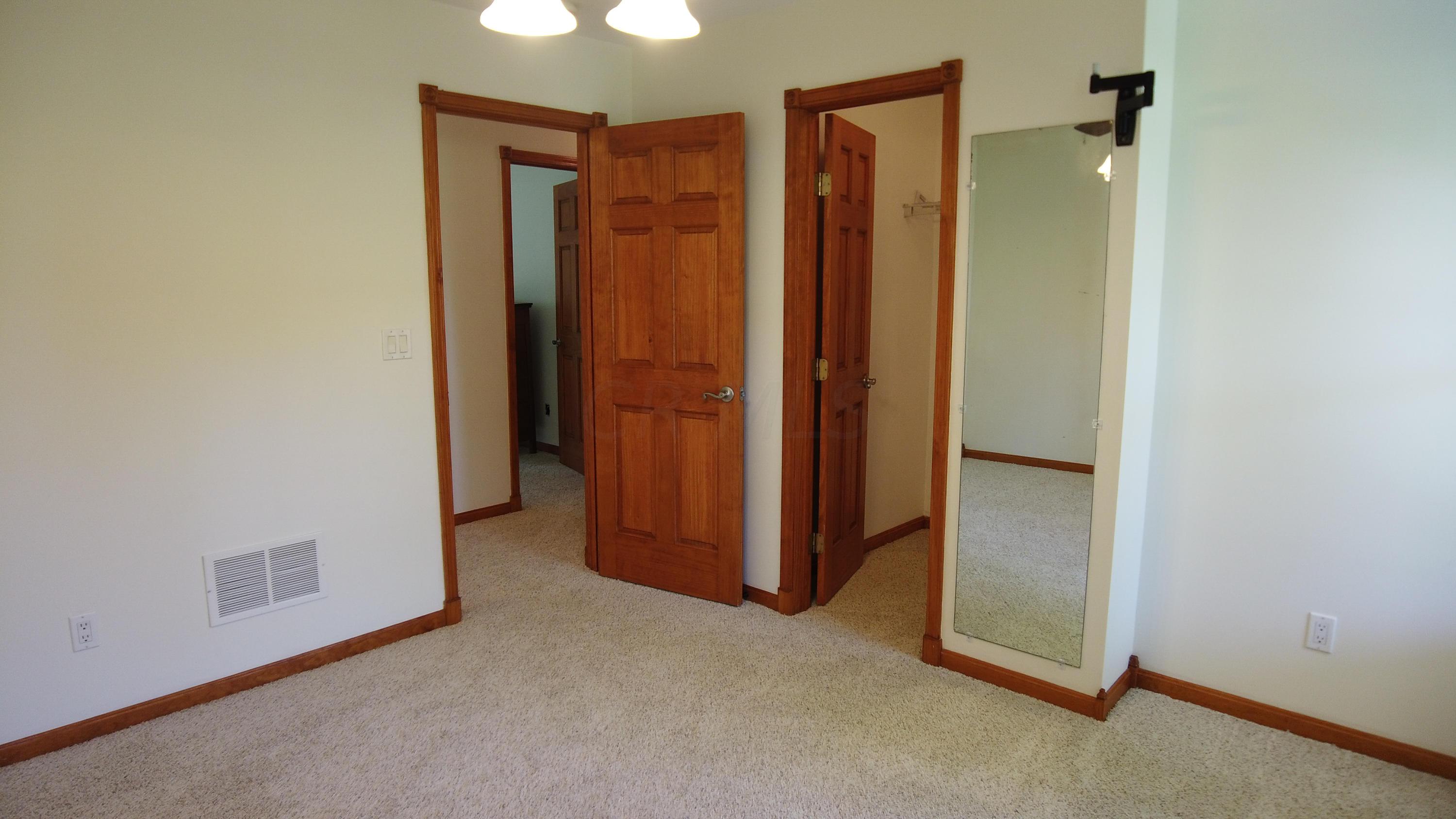 5663 Blacks Road Southwest Pataskala, OH 43062 - Photo 16 of 71