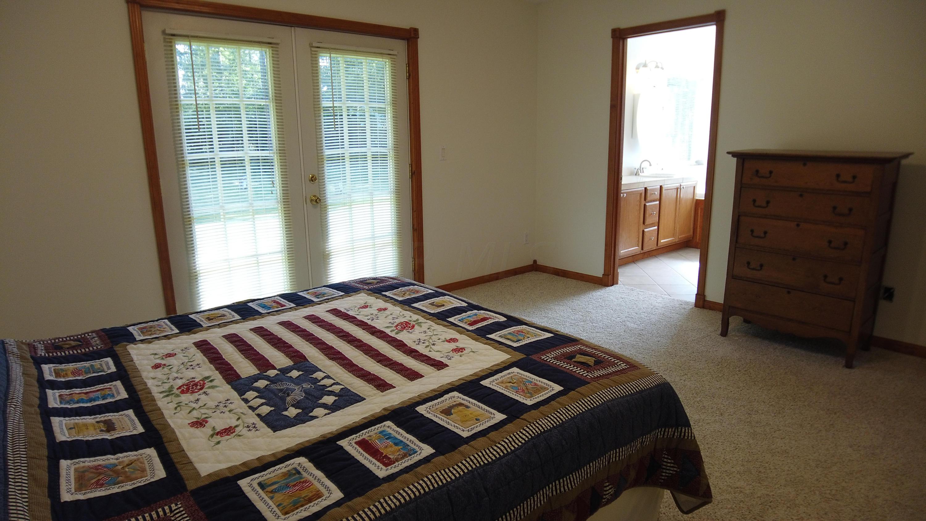 5663 Blacks Road Southwest Pataskala, OH 43062 - Photo 9 of 71