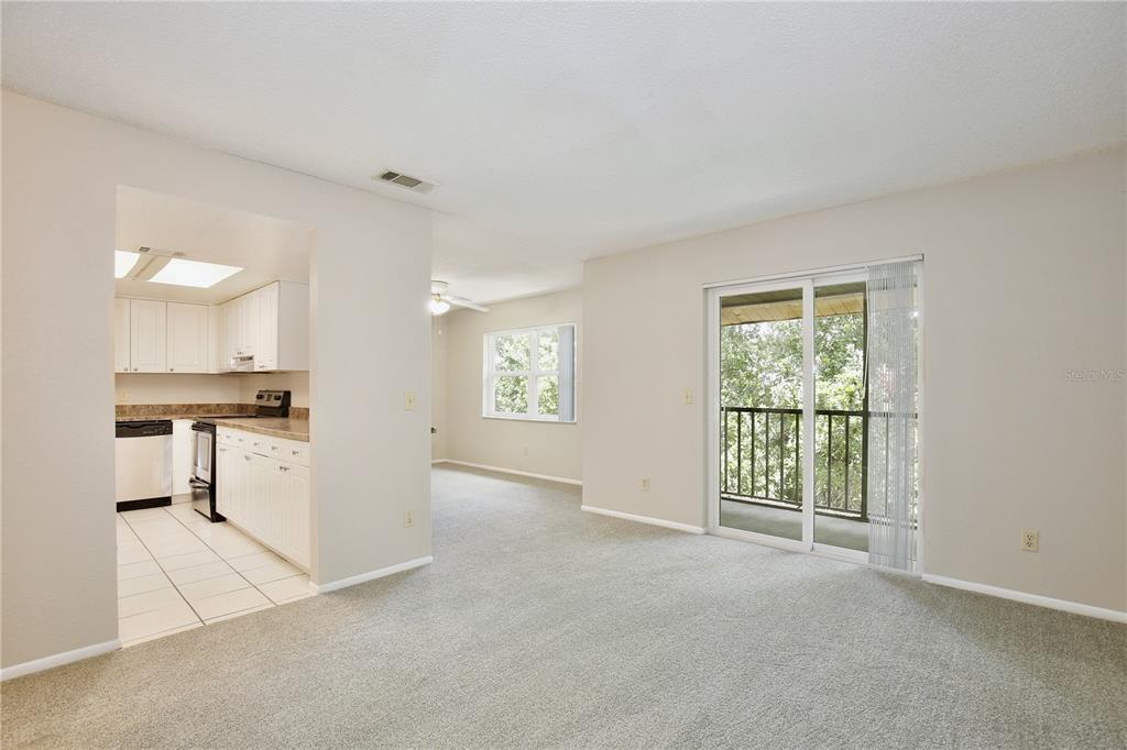 9825 Turf Way, Unit 7 Orlando, FL 32837 - Photo 3 of 17