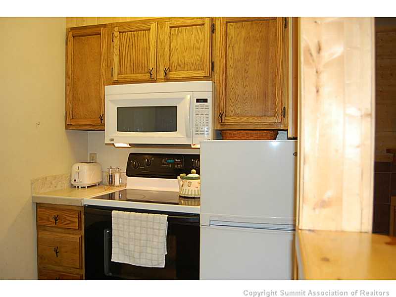 1937 Soda Ridge Road, Unit 1140 Keystone, CO 80435 - Photo 5 of 20 Kitchen.