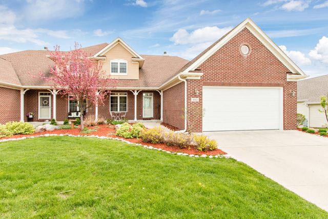 582 Stone Ridge Drive, Unit B, Lake Geneva, WI 53147