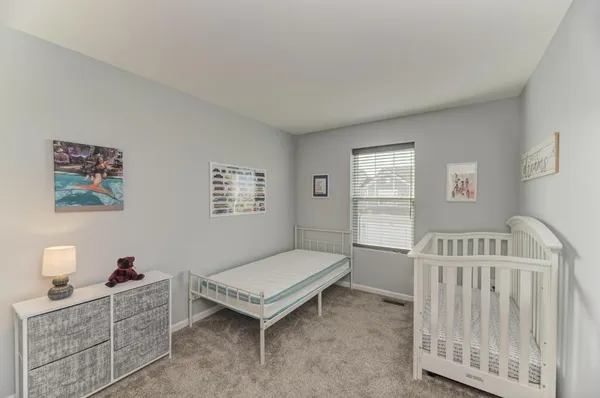 $379,900 | 126 Kingsport Drive, South Elgin, IL 60177