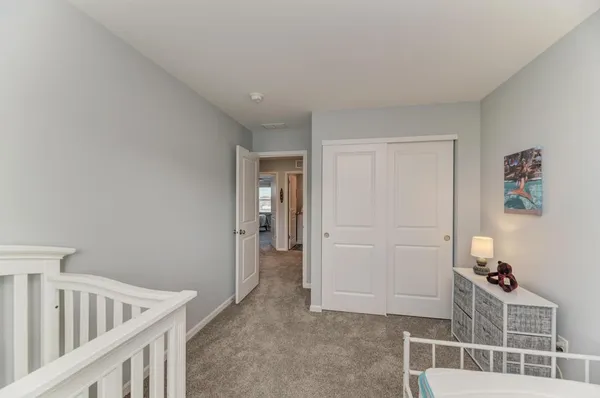 $379,900 | 126 Kingsport Drive, South Elgin, IL 60177