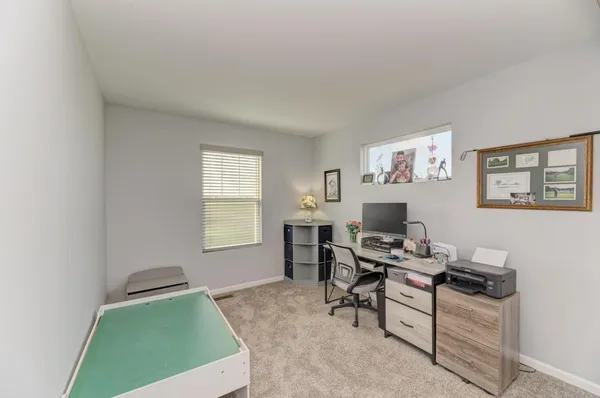 $379,900 | 126 Kingsport Drive, South Elgin, IL 60177