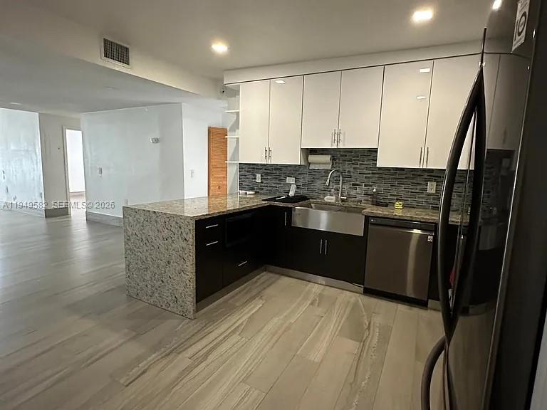 5737 Southwest 6th Street Miami, FL 33144 - Photo 12 of 25