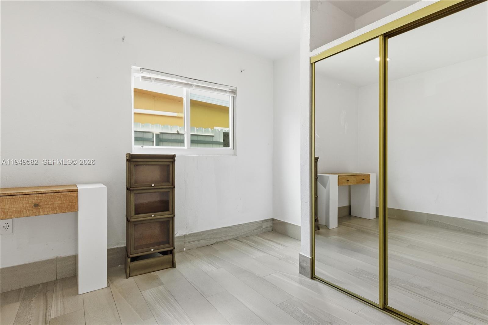 5737 Southwest 6th Street Miami, FL 33144 - Photo 5 of 25