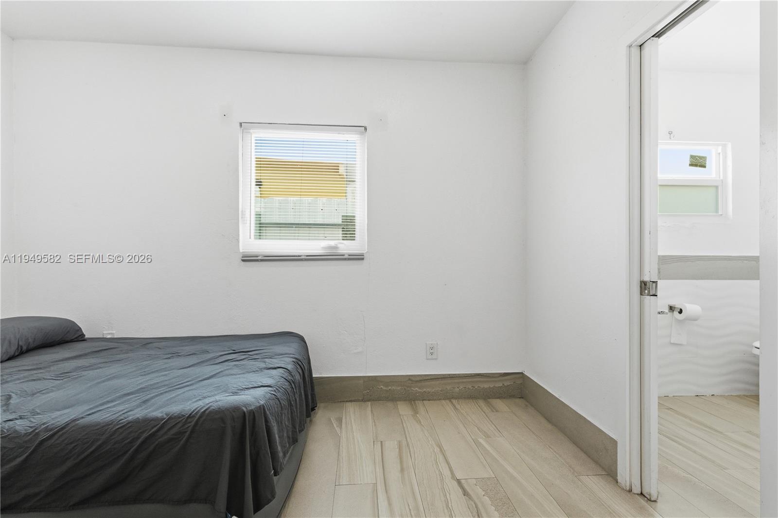 5737 Southwest 6th Street Miami, FL 33144 - Photo 6 of 25